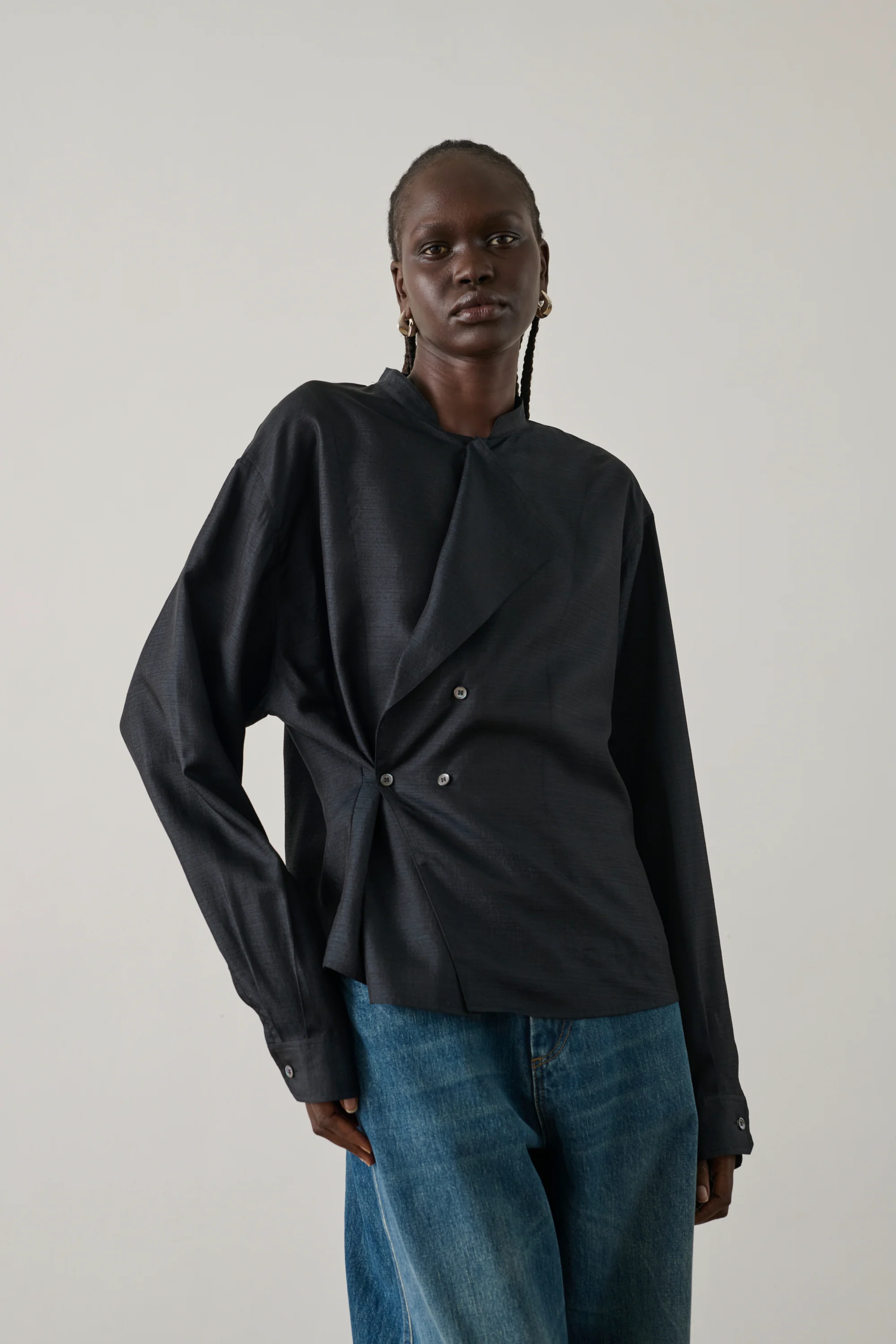 BLACK HAMPTON BLOUSE - Image 5