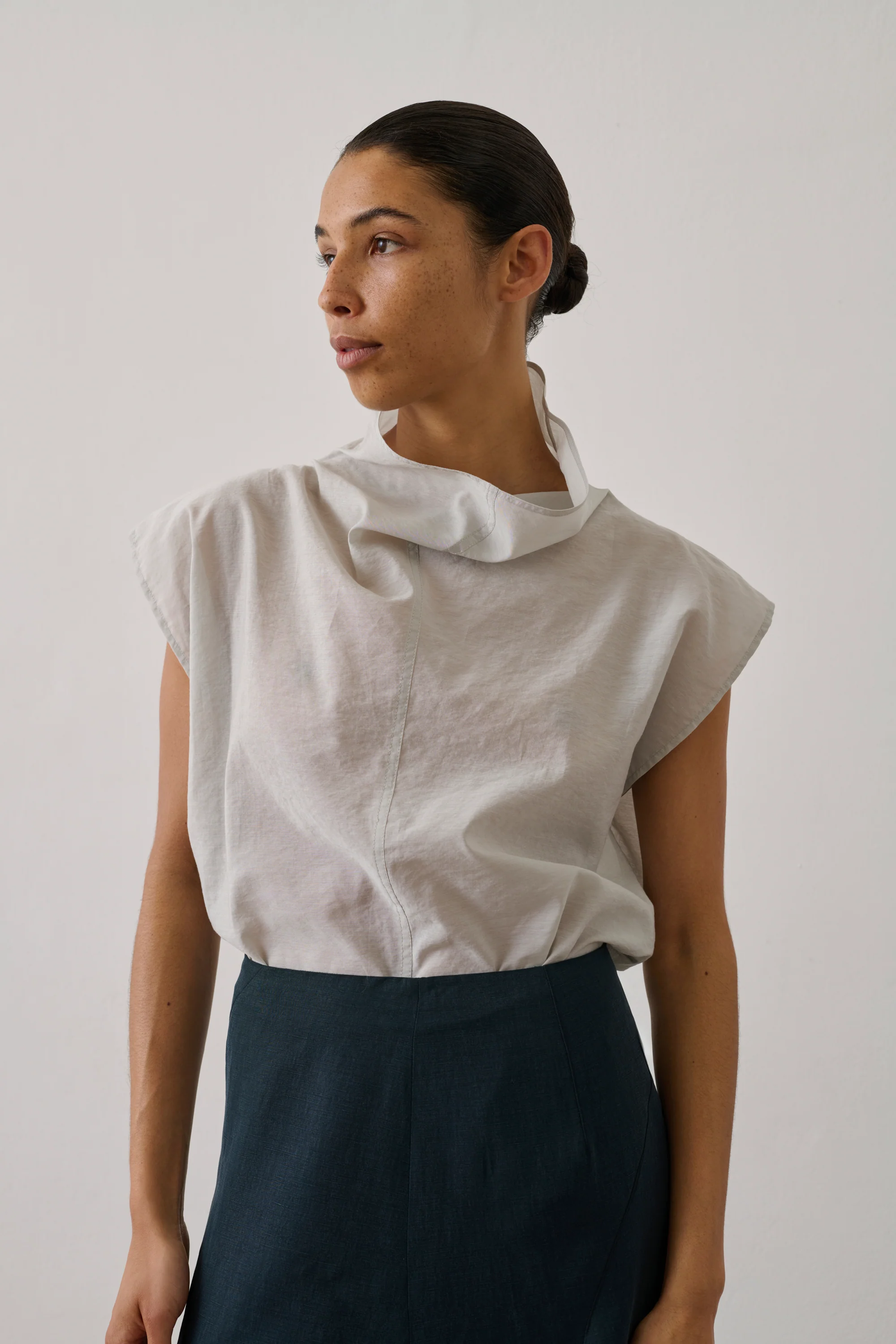 GREY IZUMI BLOUSE - Image 3