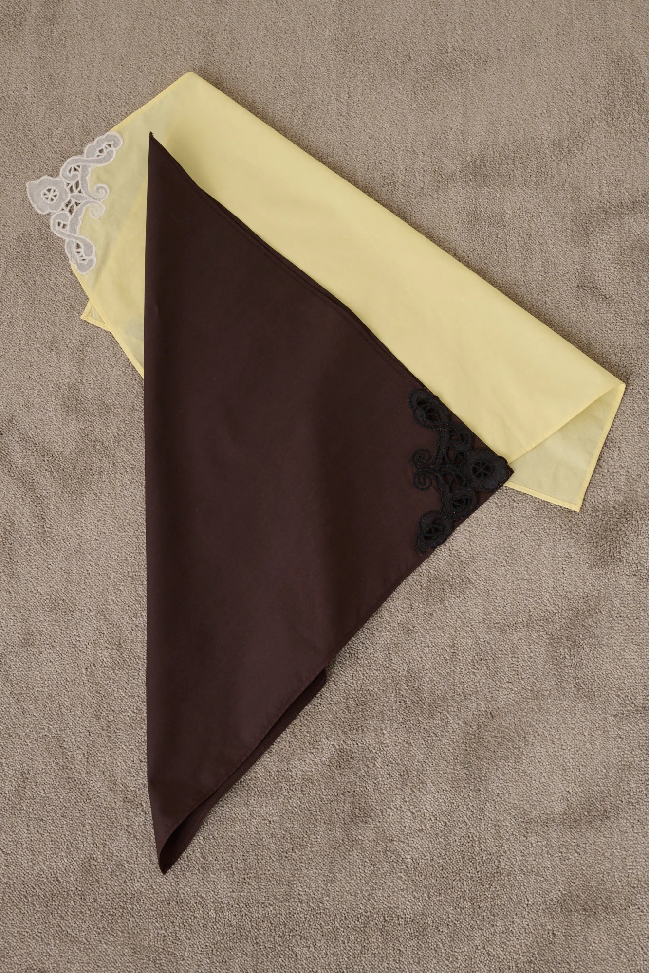BROWN HINAYA SCARF - Image 3