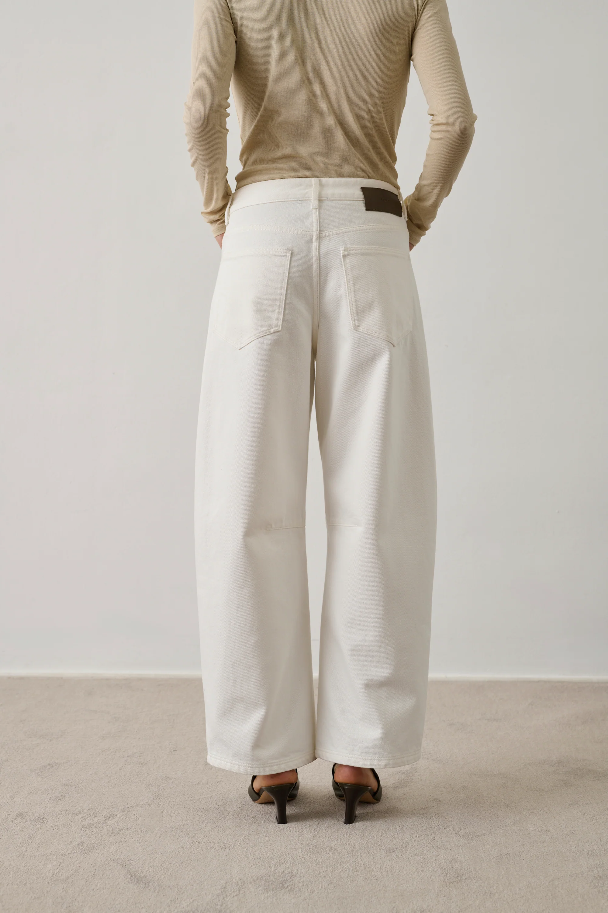 WHITE ELIOTT JEANS - Image 4