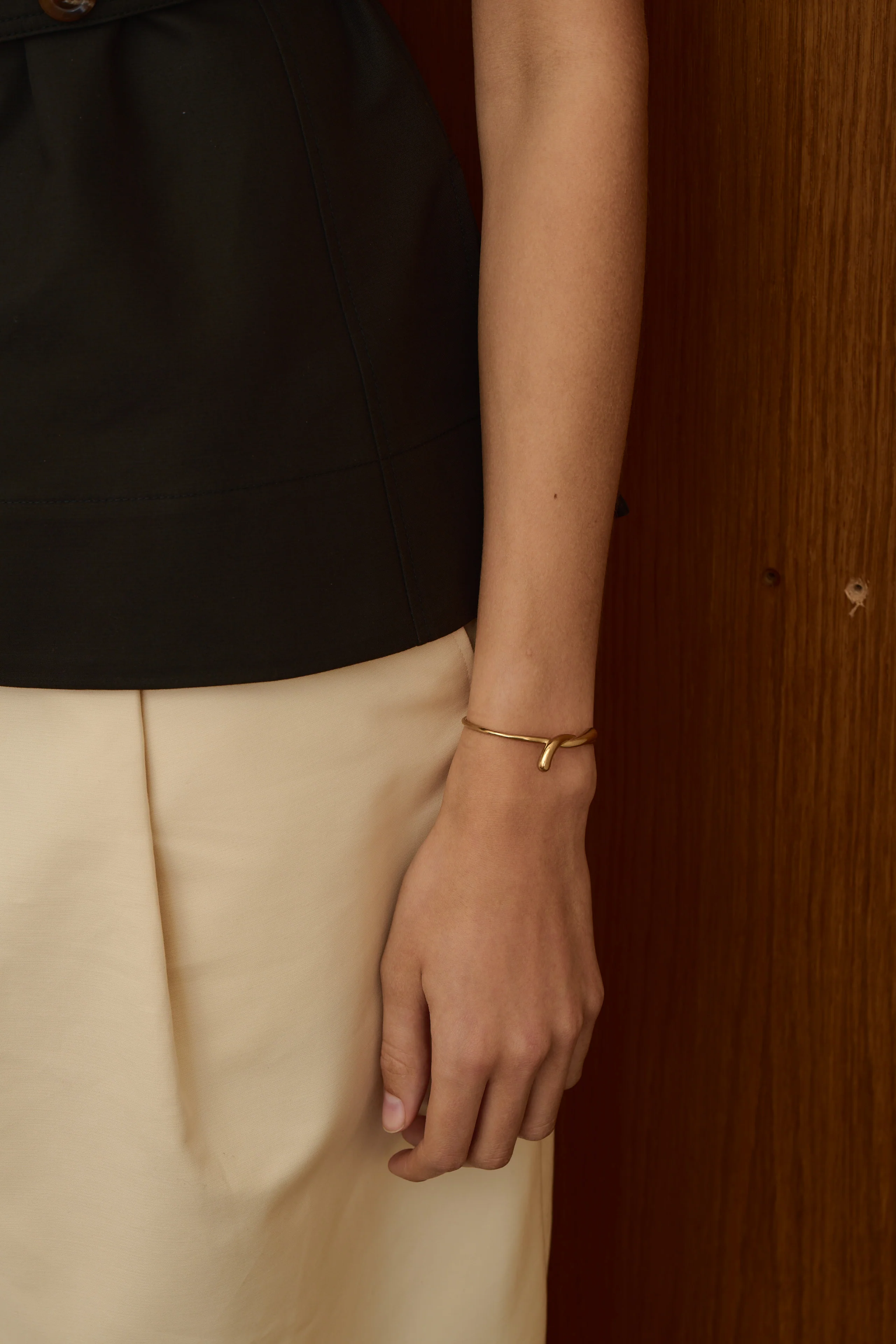 GOLD BANGLE - Image 3