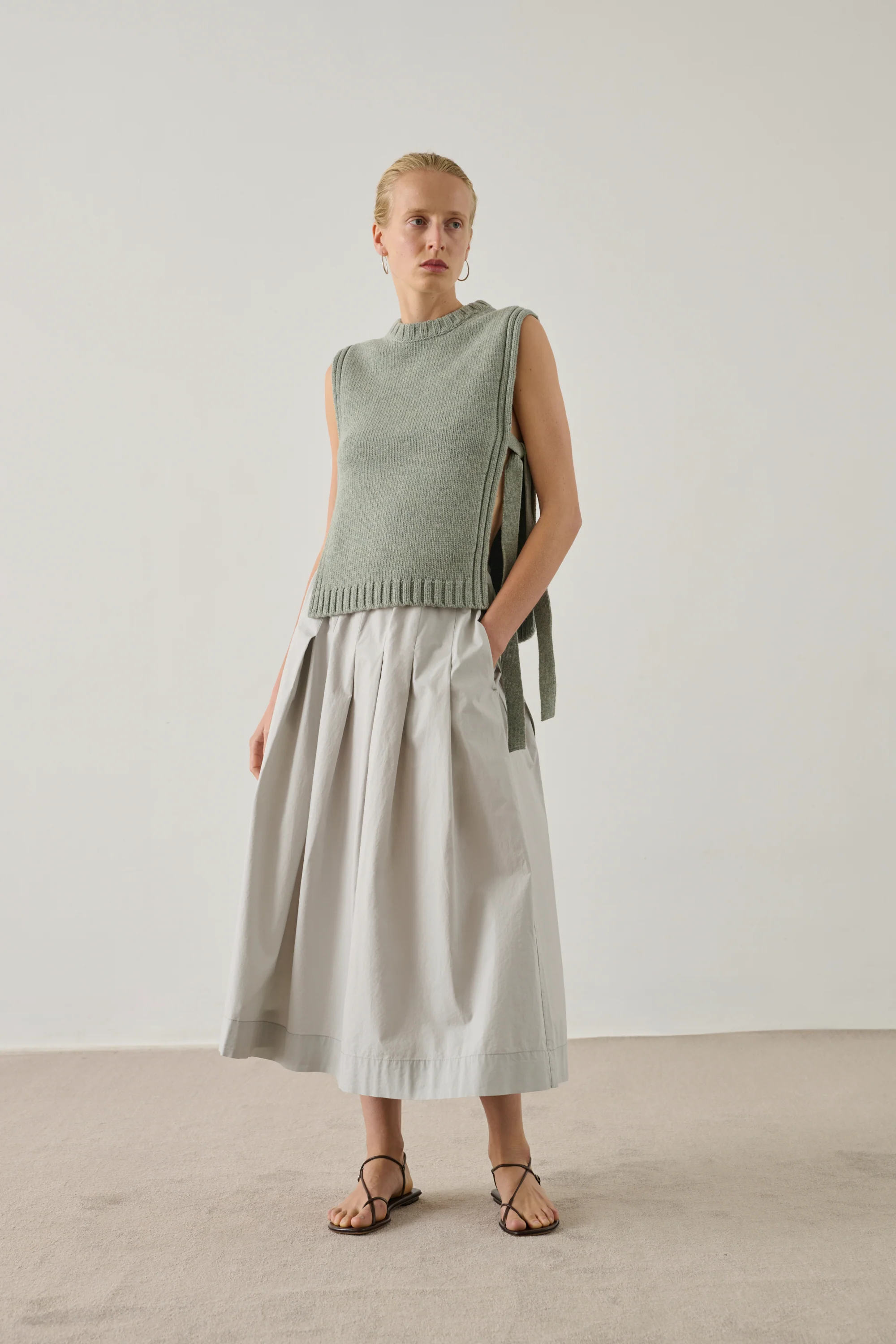GREY AMALIA SKIRT - Image 4