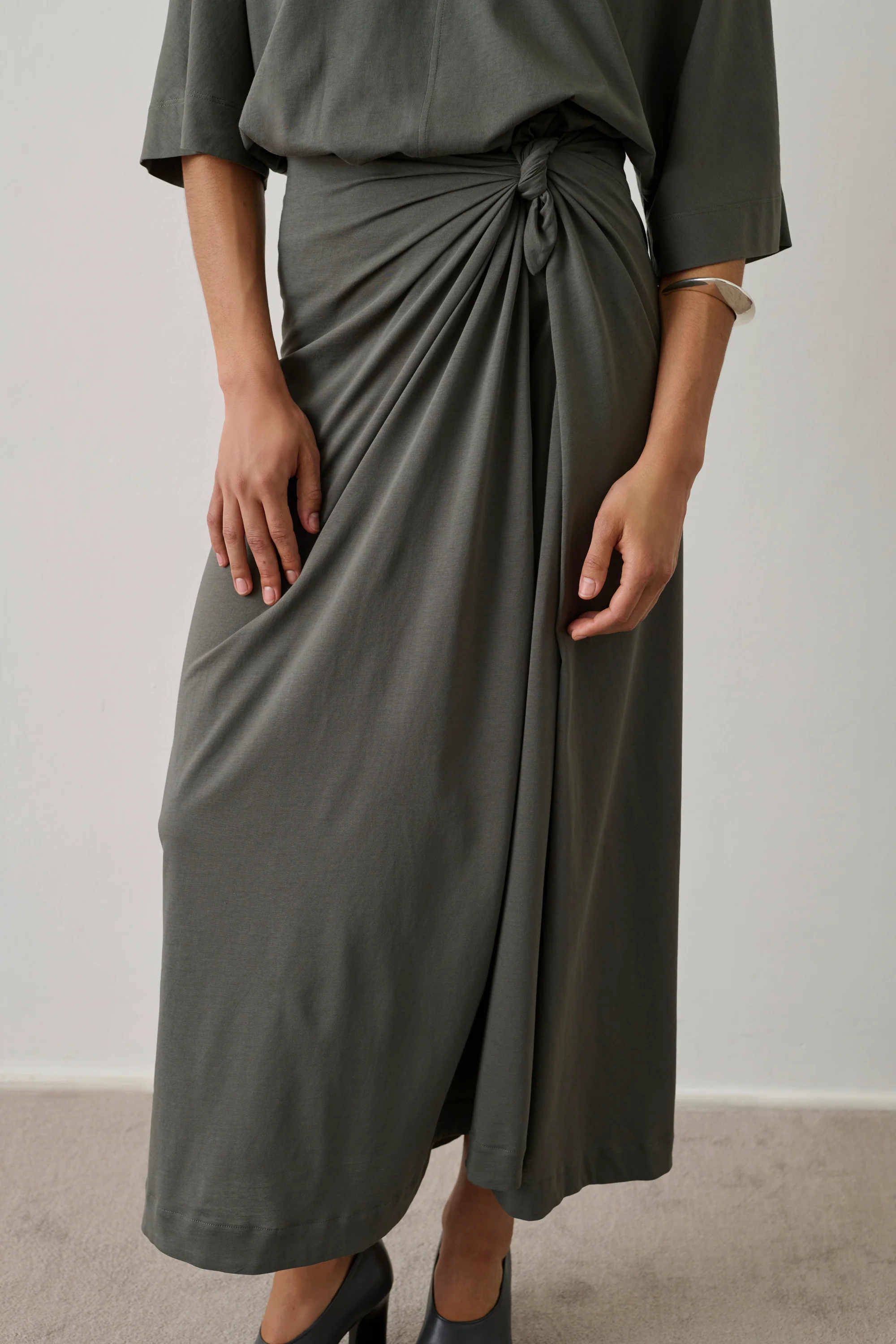 GREY GOA SKIRT - Image 3