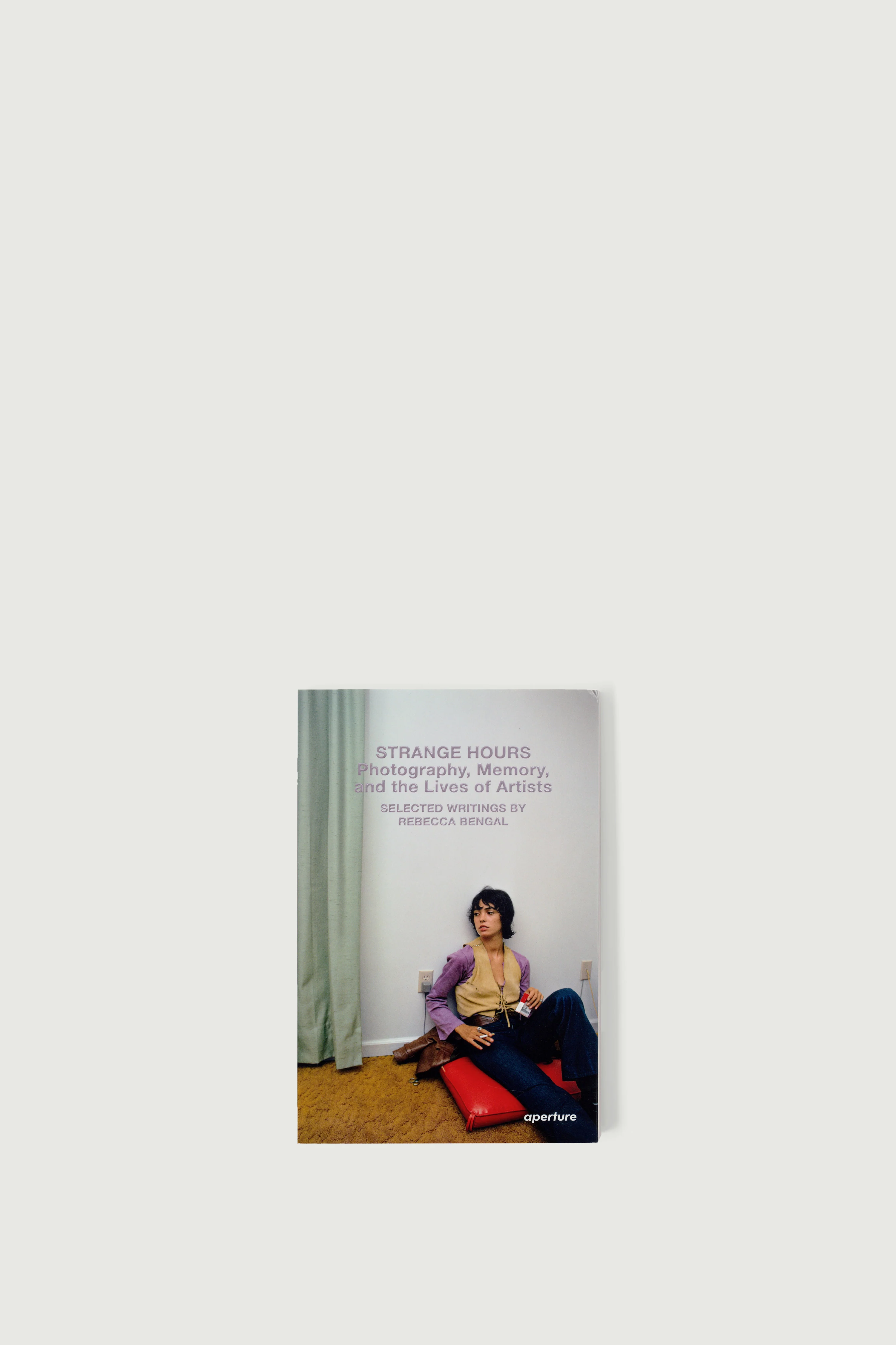 âSTRANGE HOURS: PHOTOGRAPHY, MEMORY, AND THE LIVES OF ARTISTSâ BOOK