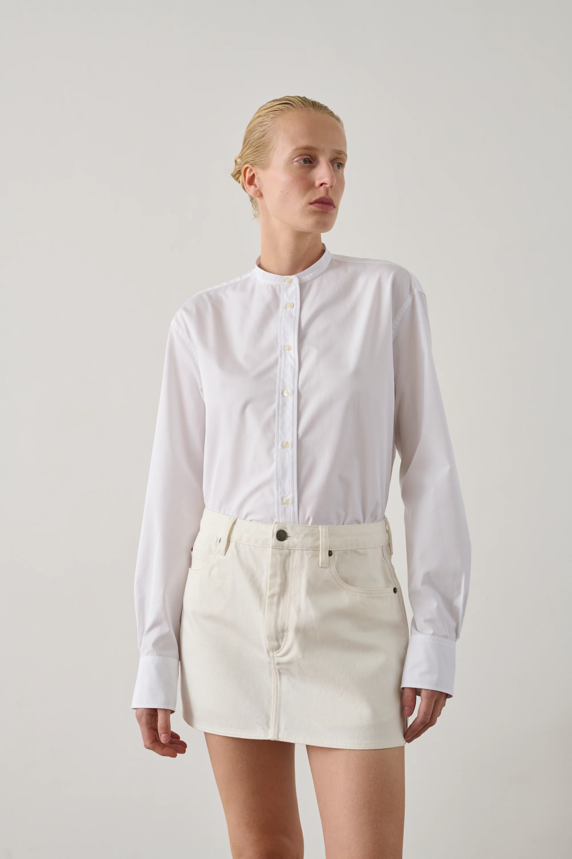 WHITE IVY MINI SKIRT - Image 2