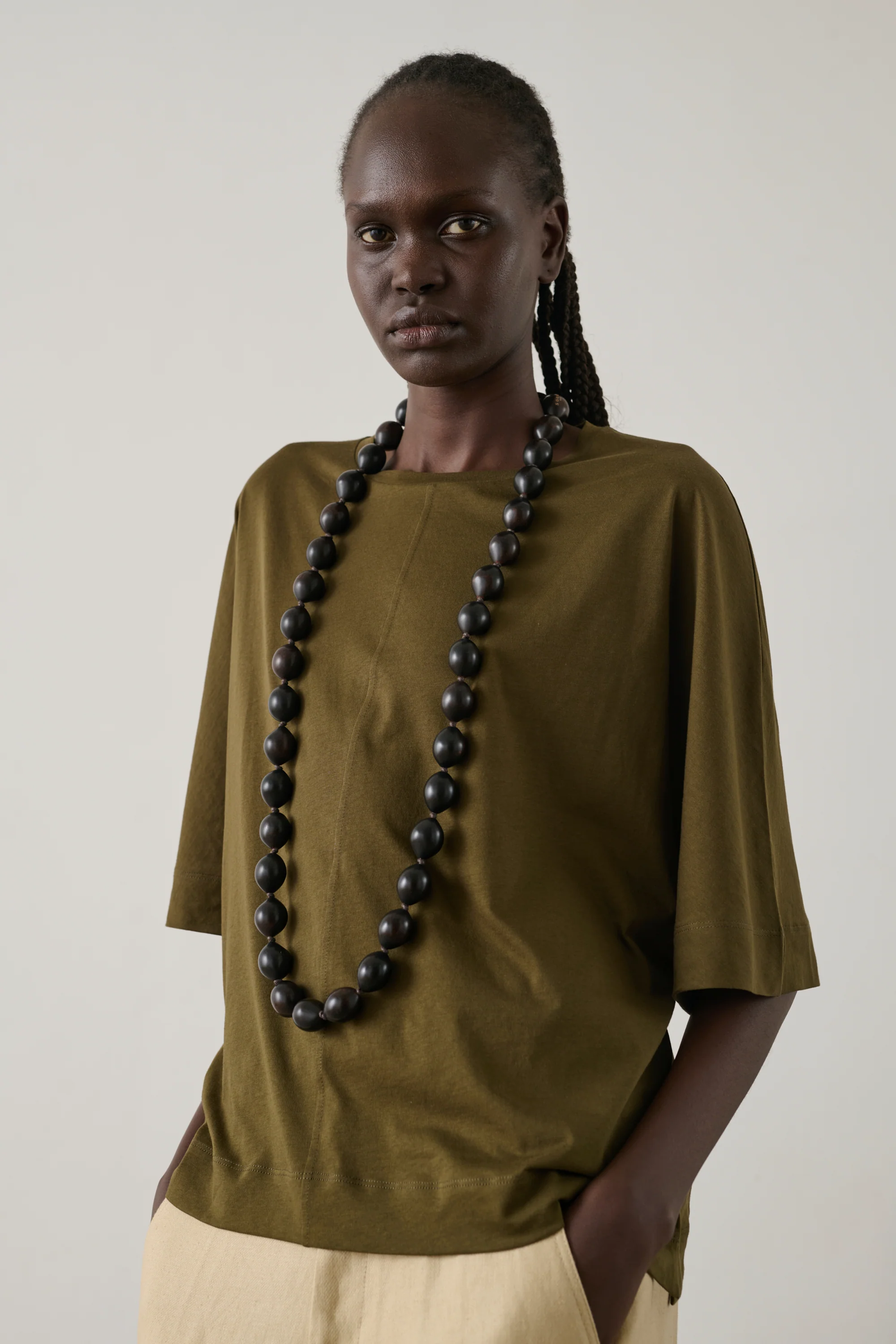 KHAKI HELSINKI T-SHIRT - Image 3