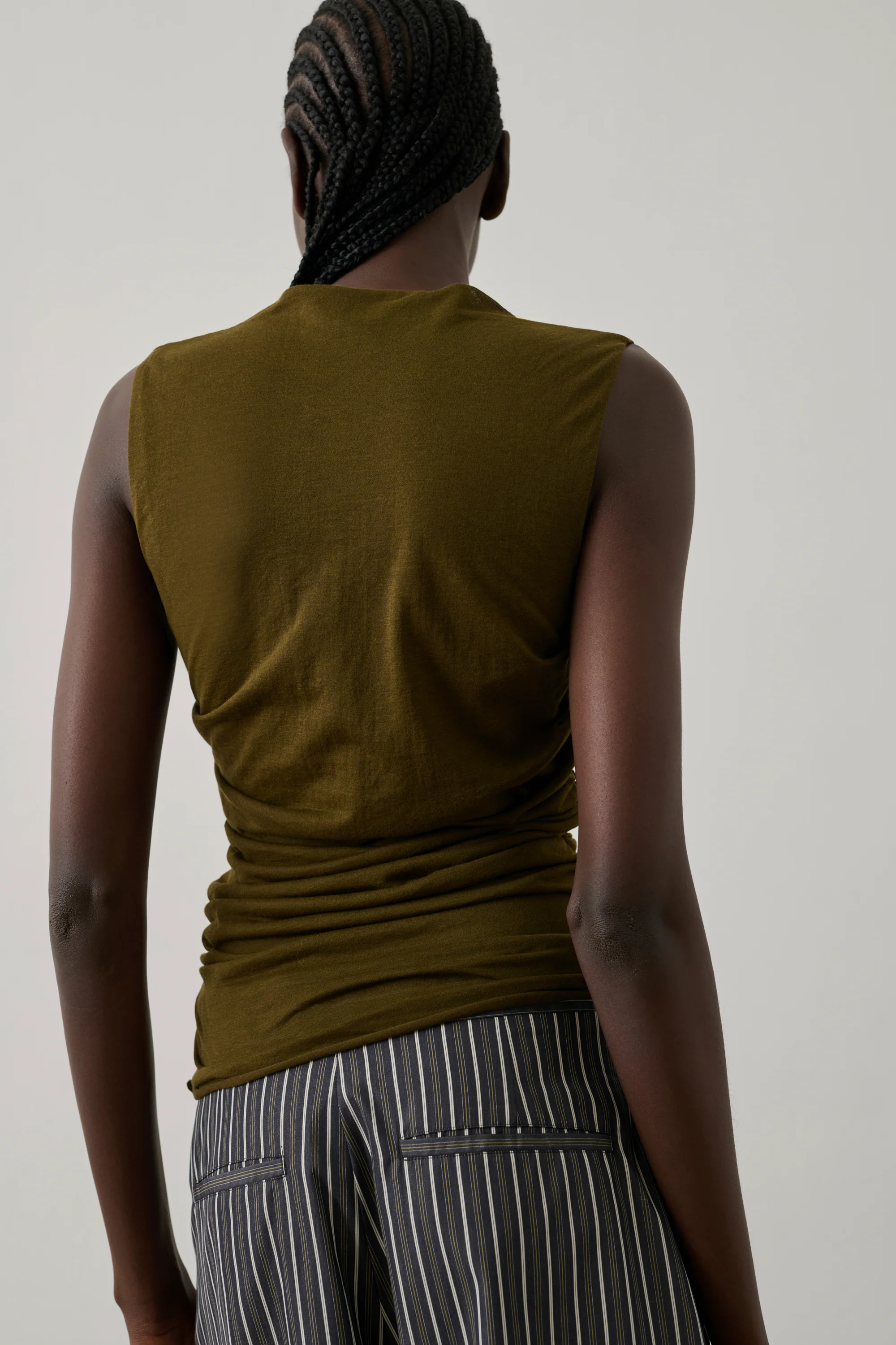 KHAKI IRINA T-SHIRT - Image 4