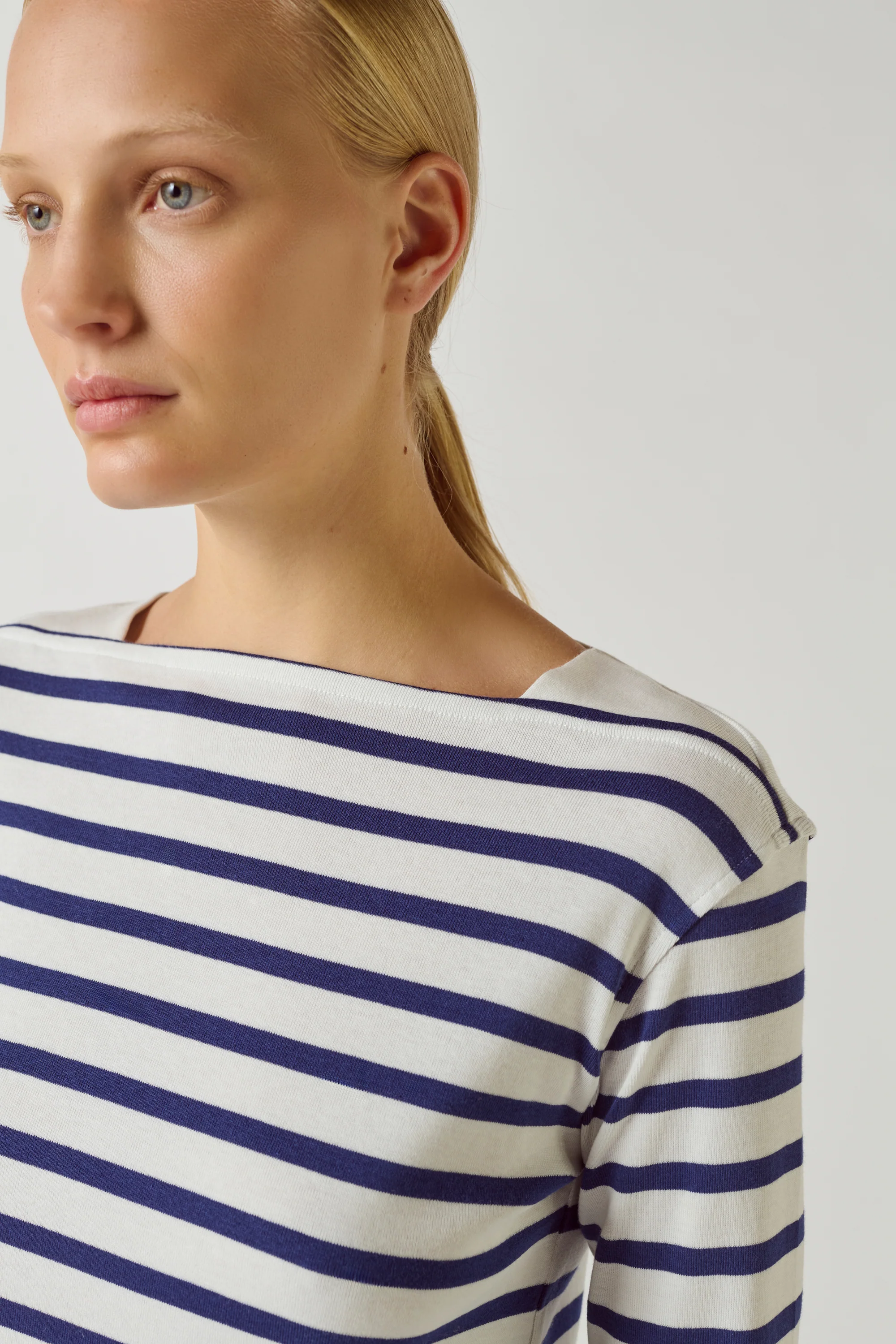 KATY NAVY TEE-SHIRT - Image 3
