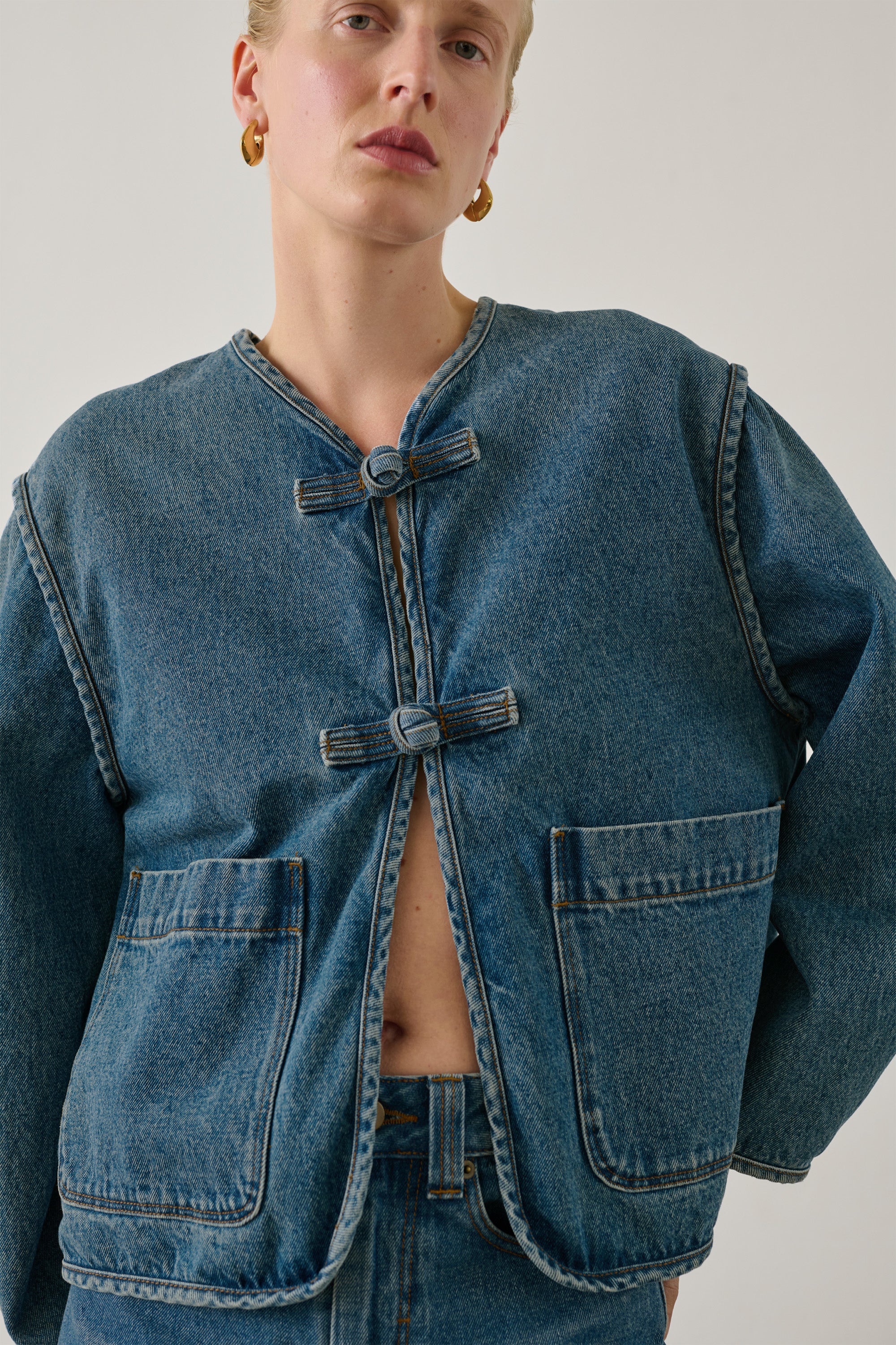 BLUE AGATHA JACKET