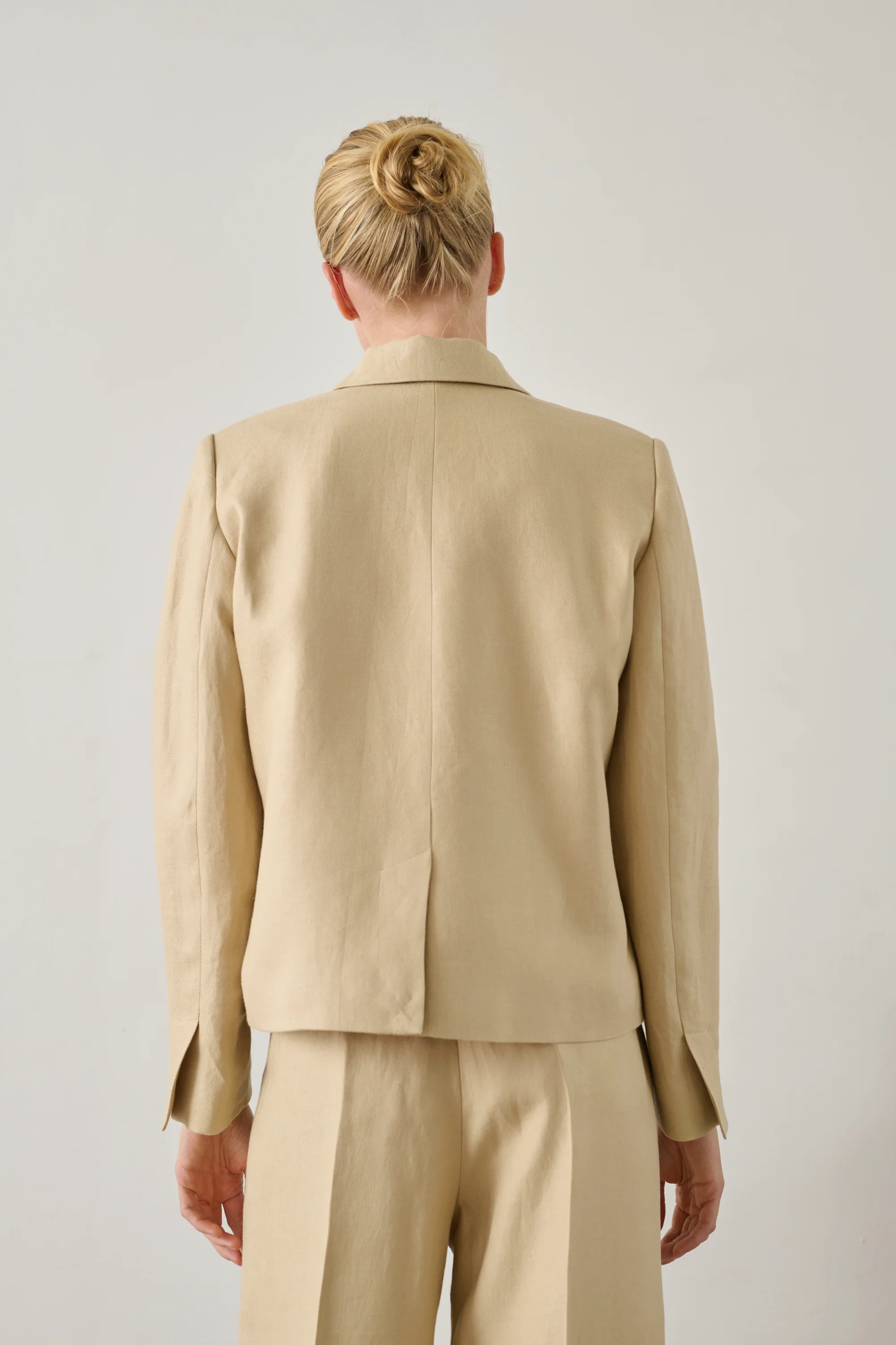 BEIGE HESPERA JACKET - Image 2